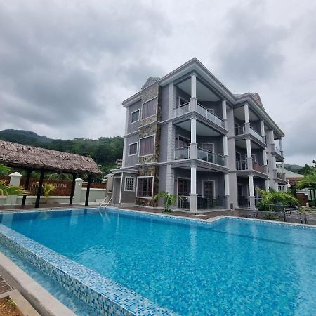 Phoenix Apartments Виктория Экстерьер фото
