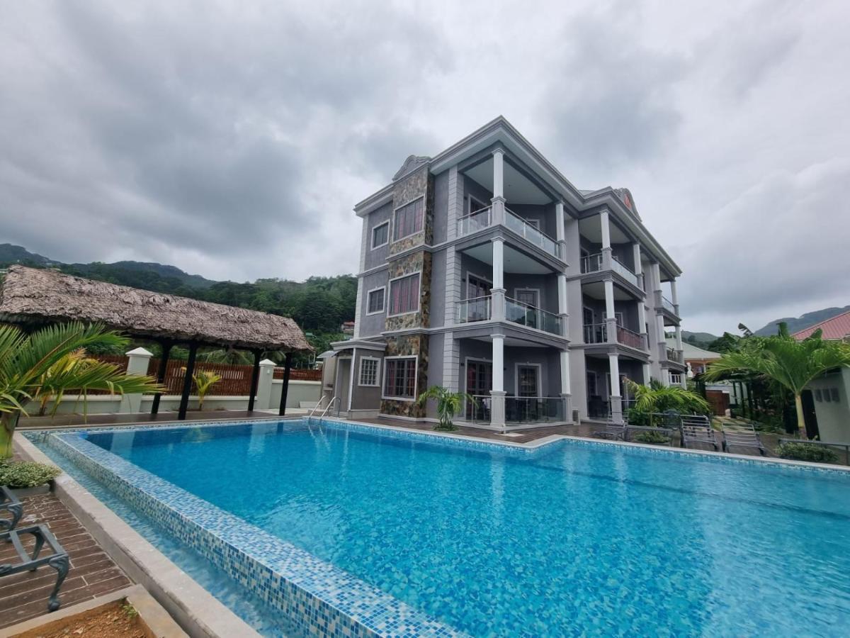 Phoenix Apartments Виктория Экстерьер фото